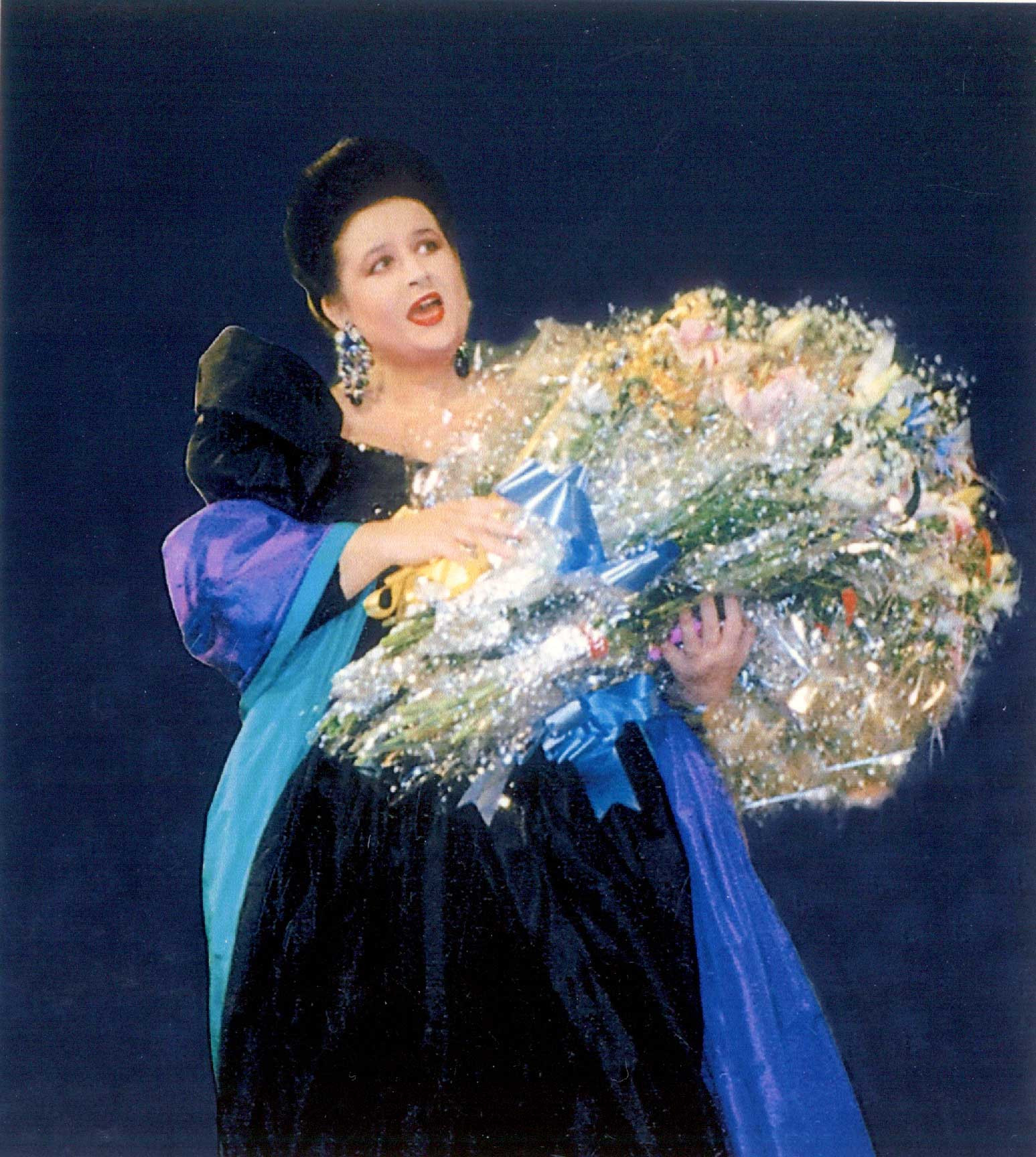 Mariana Nicolesco, la Vatican. Soprana a cantat trei colinde romanesti, invitata de Papa Ioan Paul