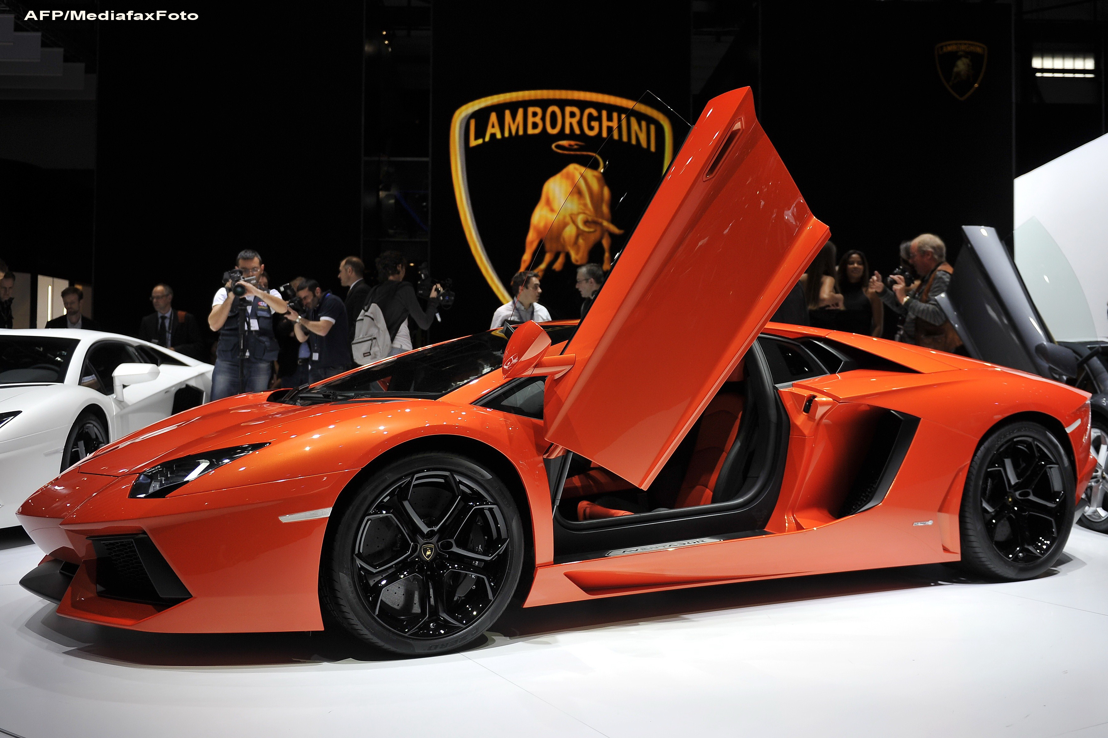 Best of! Cele mai spectaculoase lansari de autovehicule ale anului 2011. VIDEO