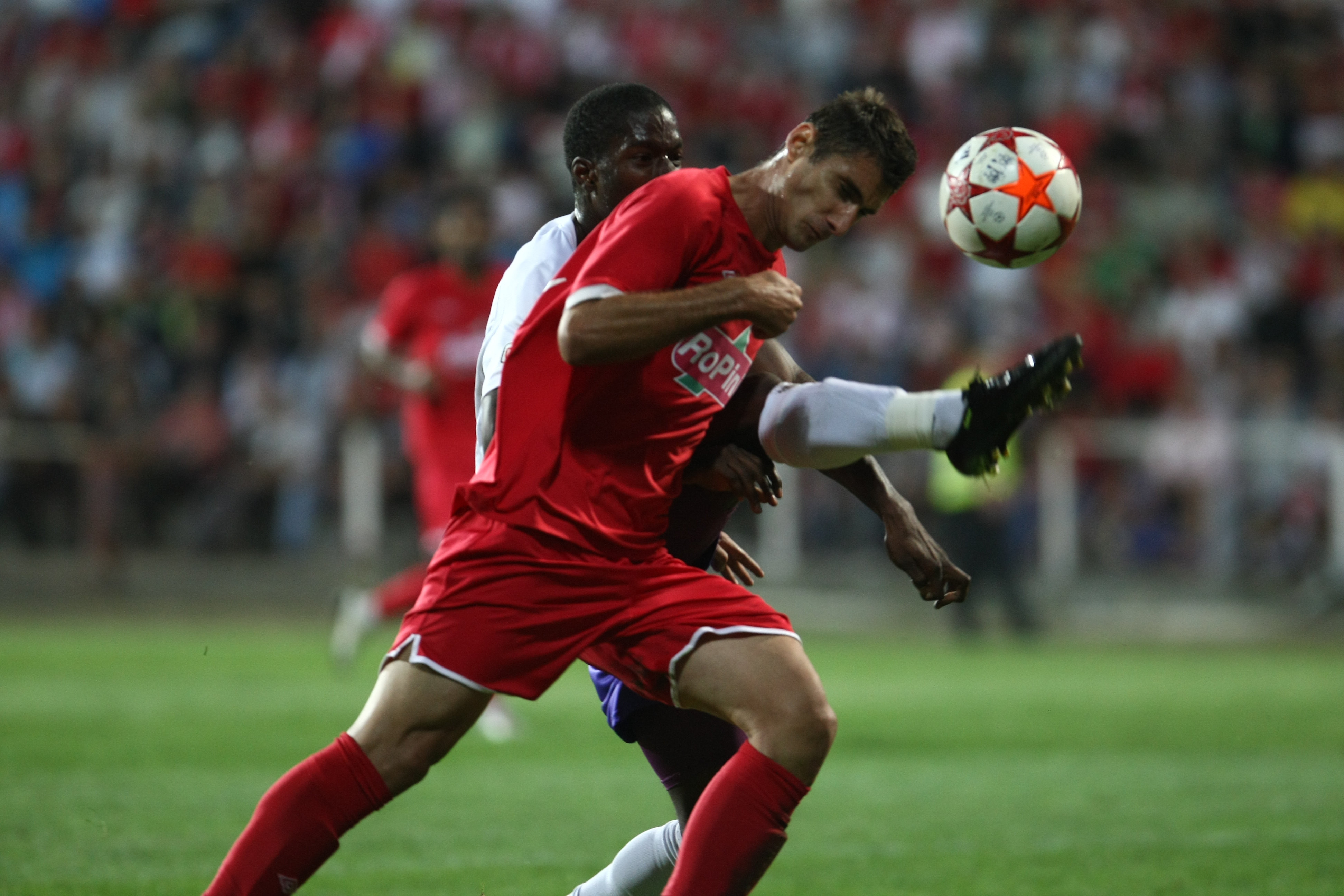 UTA se intareste! Aradenii l-au achizitionat pe Bucur