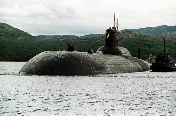 Incendiu la bordul unui submarin nuclear rus, fara scurgeri radioactive