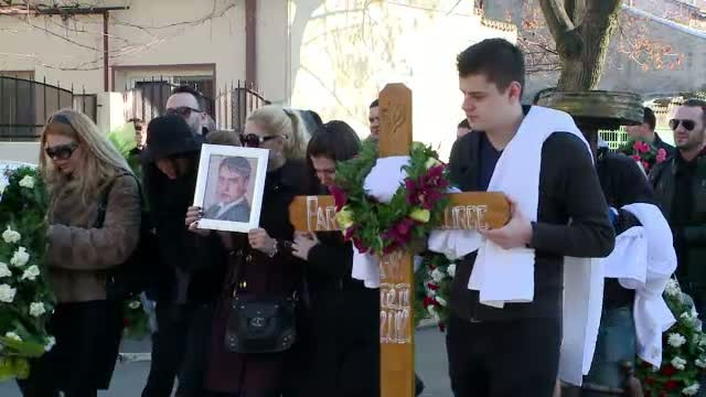 1.000 de oameni la inmormantarea tanarului care a pierit dupa un accident produs la 240 km/h