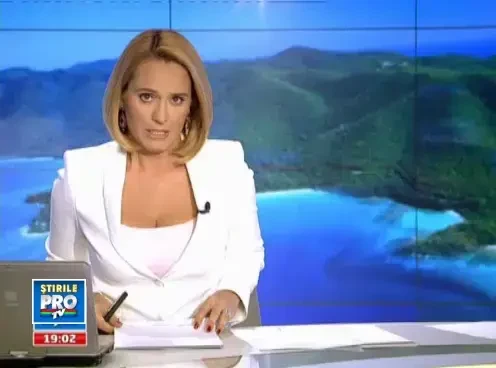 Biolog roman dat disparut intr-o insula din Pacific. Inainte de asta ii dedica iubitei o poezie