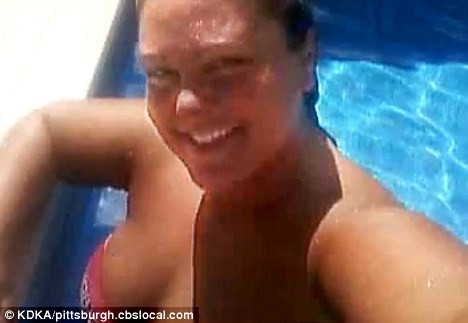 Ce au primit patru elevi de la profesoara lor. Povestea care a scandalizat o scoala intreaga