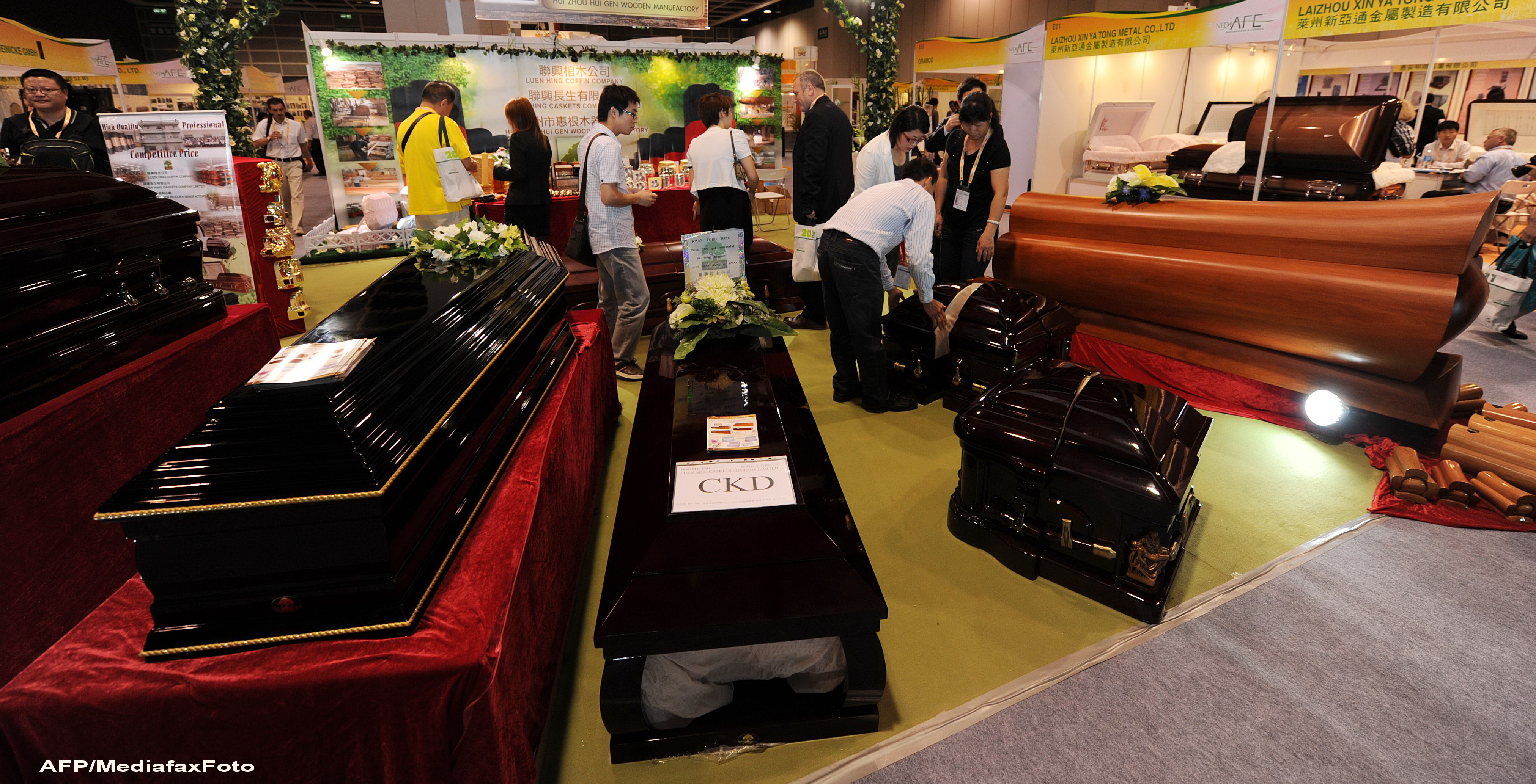 CNN: Orasul cu cea mai dezvoltata piata financiara din lume isi "sufoca" o traditie de mii de ani