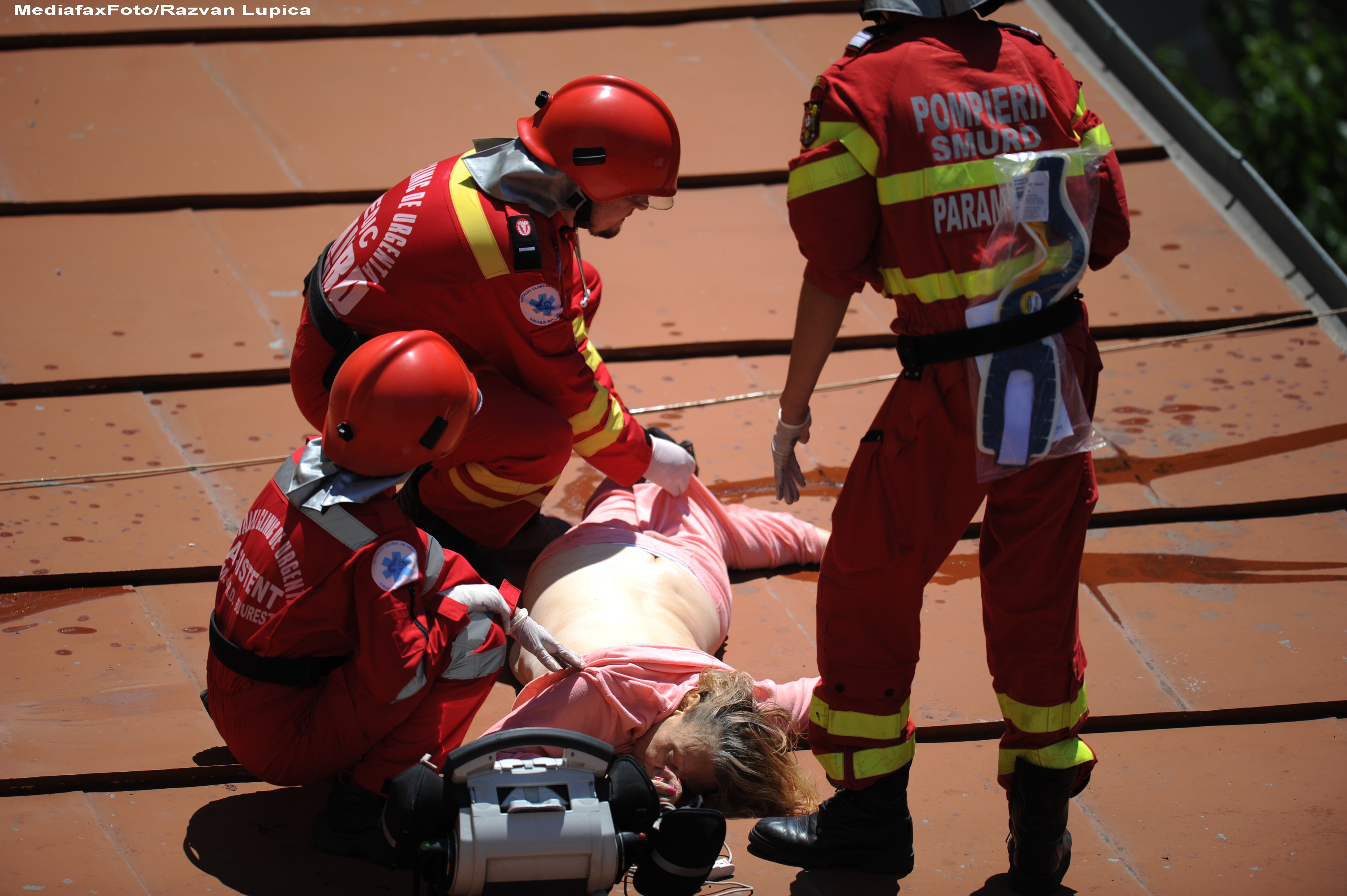 Cum acordam primul ajutor in cazul unui accident de masina. Ce trebuie sa facem si ce trebuie evitat