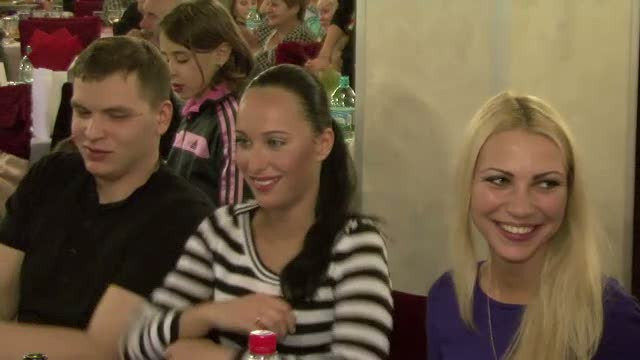 Au curs rauri de votca pe Valea Prohovei. Rusii si ucrainienii au sarbatorit Craciunul pe rit vechi