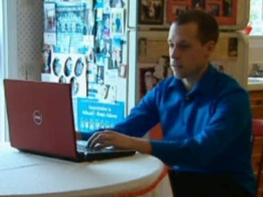 Stirea care te va ridica instantaneu de pe scaun. "Oamenii care stau mult jos mor mai tineri"