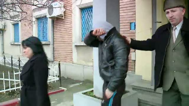 Tanarul care a lasat-o gravida pe fetita de 11 ani s-a predat. Ce le-a declarat politistilor