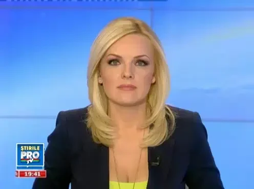 Dezastru maritim in Noua Zeelanda. Un cargo s-a rupt in doua: sute de tone de petrol ucid pasarile