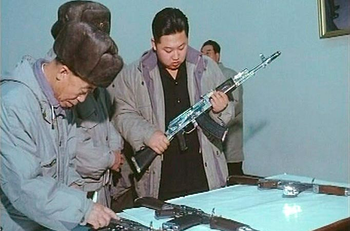 Kim Jong-un isi promoveaza "imaginea" in stil rusesc. Modelul sau: Vladimir Putin