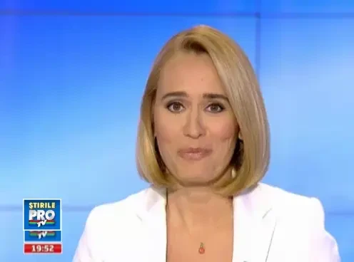 A fost "ziua fara pantaloni". Sute de tineri au luat cu asalt metroul doar in lenjerie intima