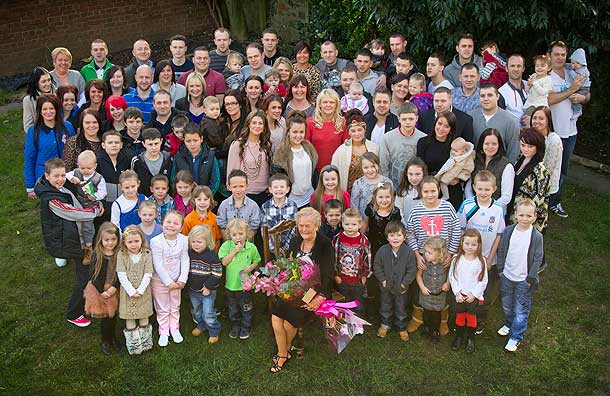 Povestea uluitoare a femeii cu 136 de descendenti. Le stie tuturor numele si varsta