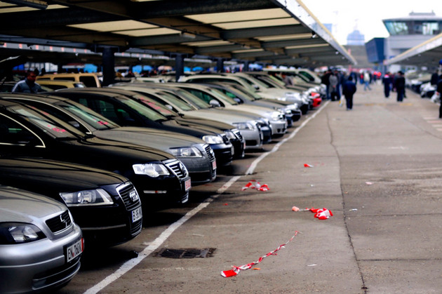 Se intampla in Romania! Cine sunt soferii obligati sa plateasca doua taxe auto, desi una a fost declarata ilegala de UE