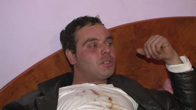 Barbat batut de agentii de paza in Spitalul Buzau, dupa ce a facut scandal si a injurat asistentele