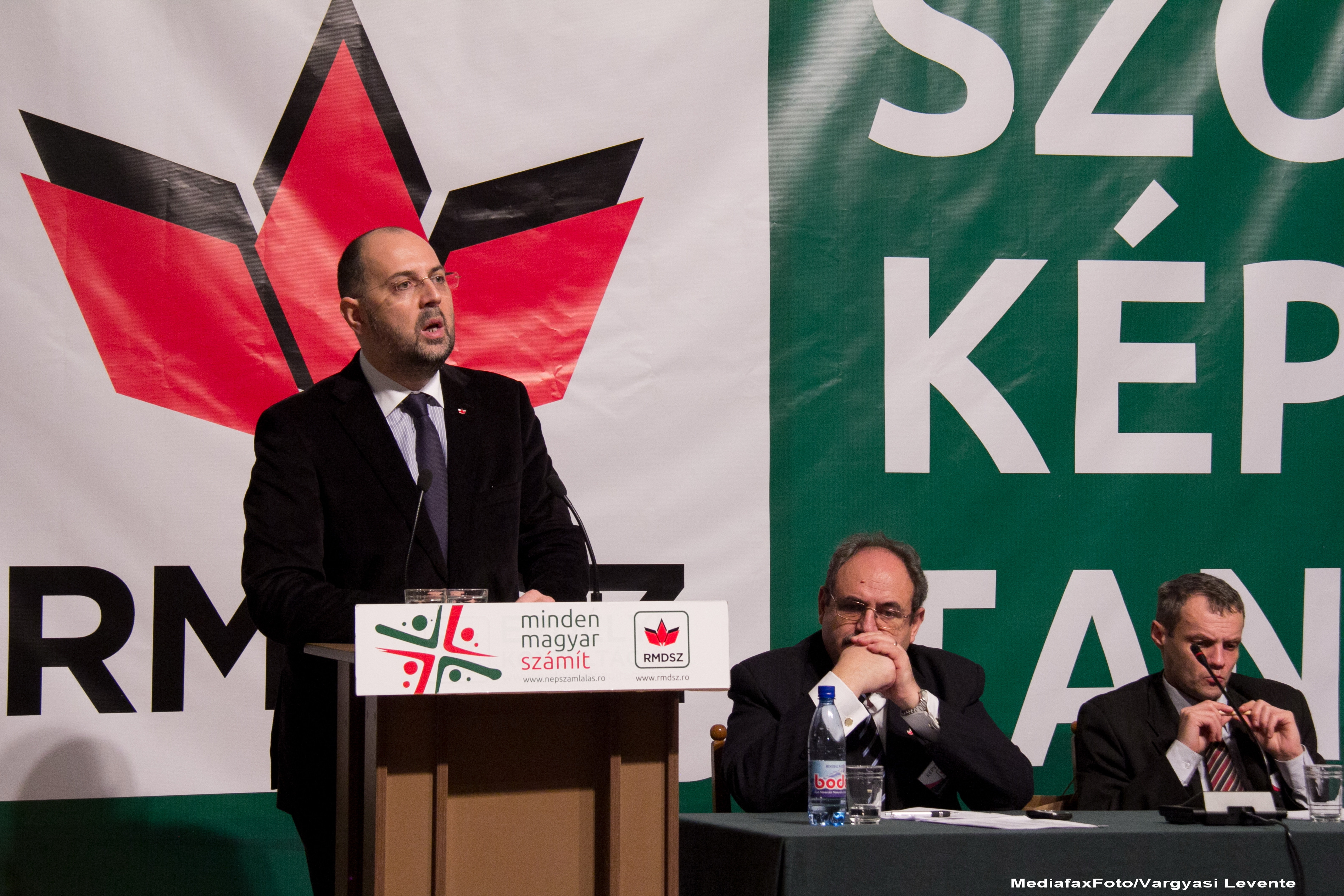 Kelemen Hunor: Nu va fi posibila o revizuire a Constitutiei in anul 2012