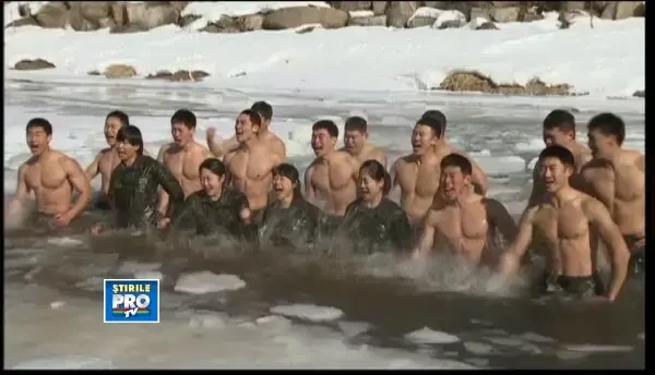 Soldatii sud-coreeni sunt pregatiti de RAZBOI. Inregistrare VIDEO cu antrenamente dure