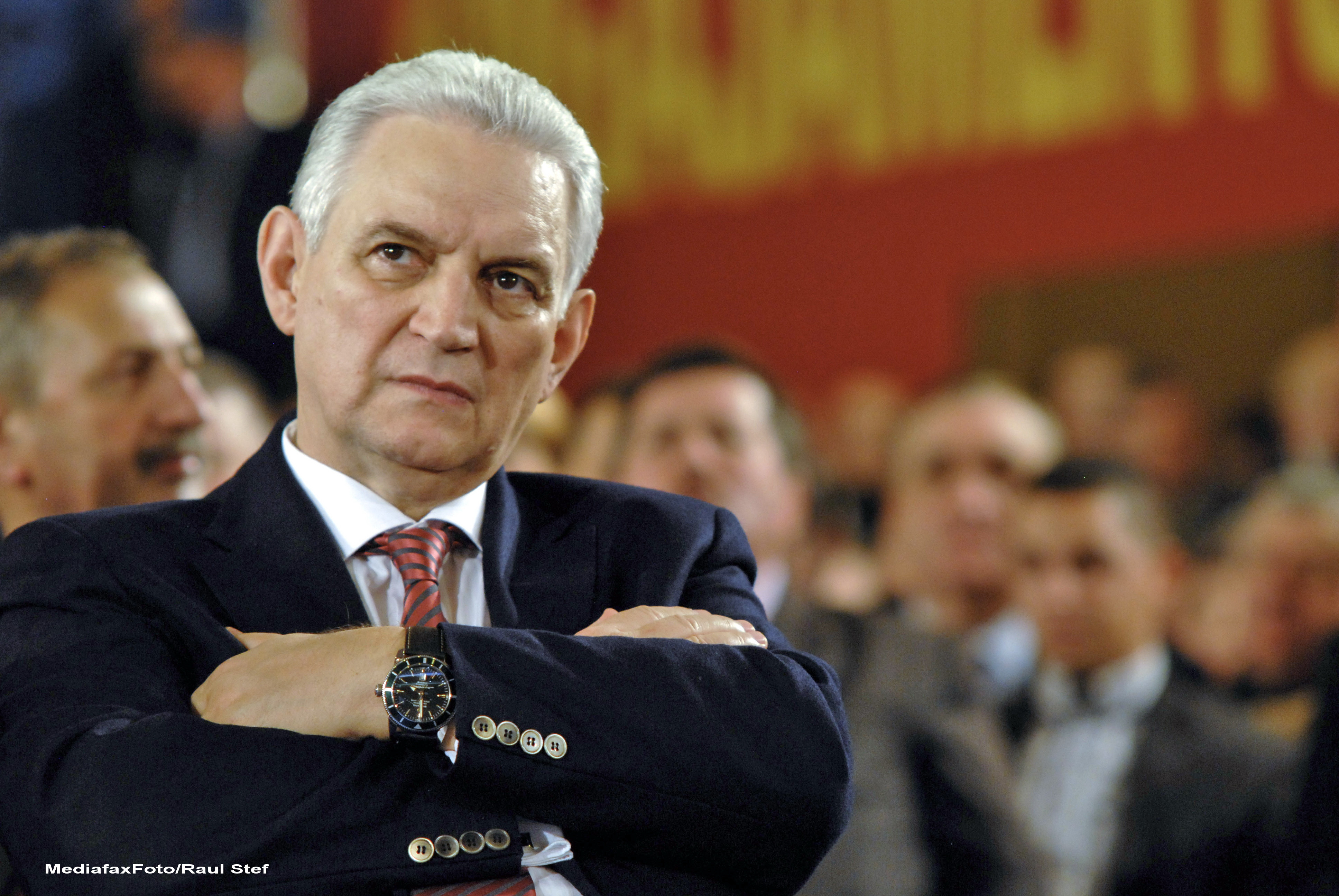 Ilie Sarbu: "Basescu tremura dimineata, il reanima consilierii cu diverse tarii. Sa mearga la medic"