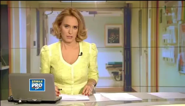 Pacat de moarte. Abia au venit pe lume si arata ca de 80 de ani.Doi bebelusi, neingrijiti de parinti