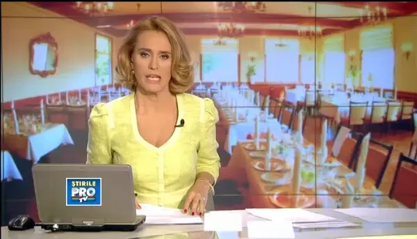 Preotii au inchinat un pahar in cinstea arhiepiscopului Tomisului. S-au distrat ca la nunta