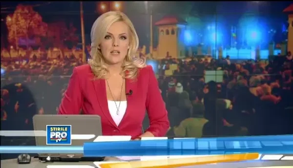 Un jandarm a fost ranit in timpul protestului de la Universitate