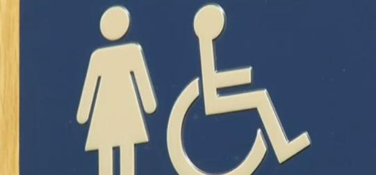 VIDEO. O scoala din SUA a ramas fara usi la toaleta. Conducerea vrea sa evite un obicei indecent