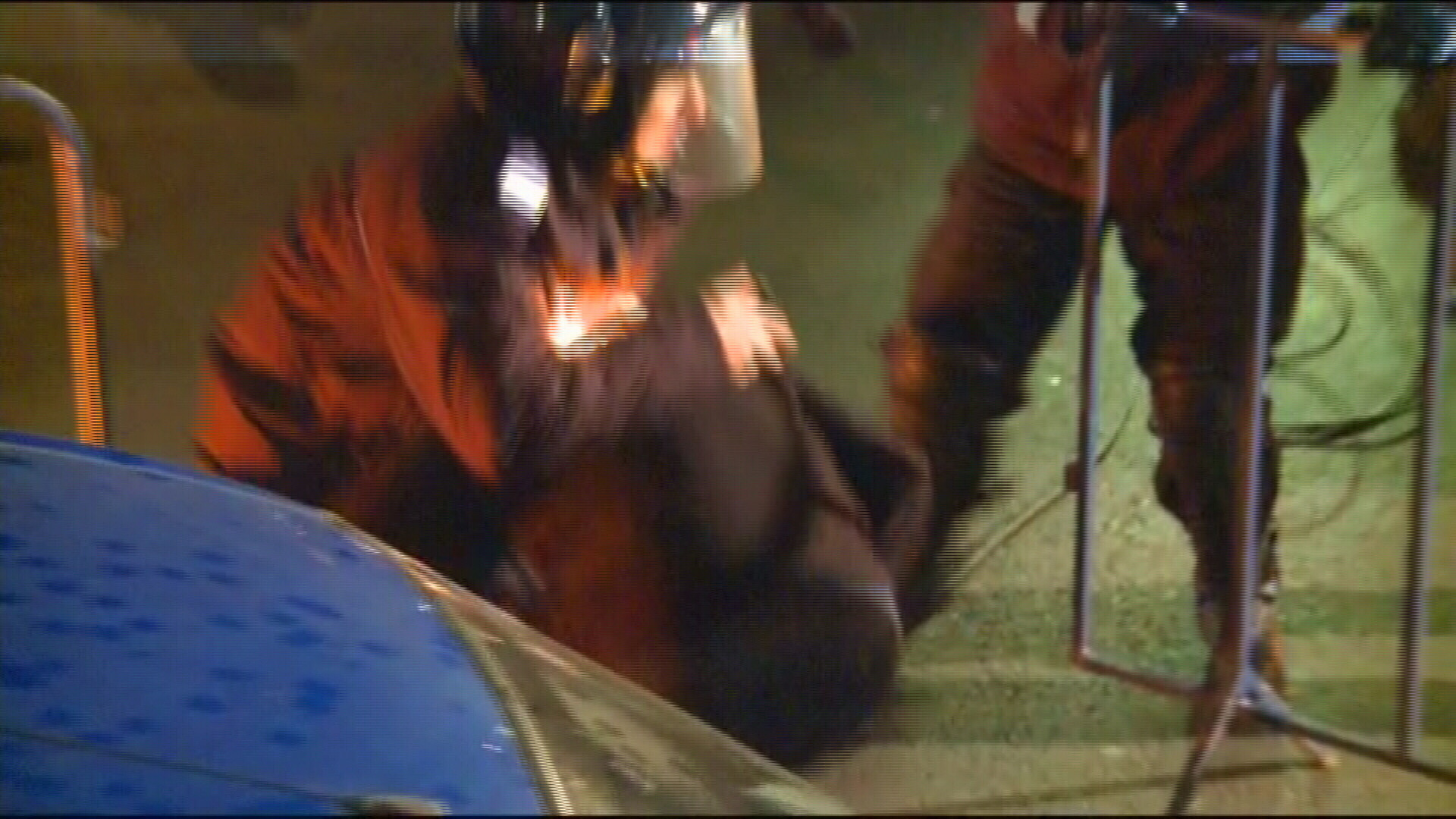 Un barbat din Timis si-a incendiat prietenul. Agresorul e cautat acum de politisti