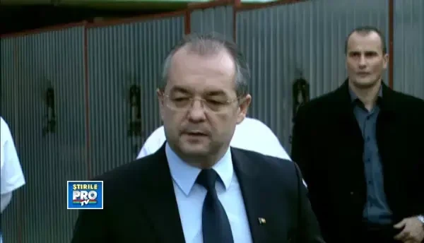Emil Boc despre protestele violente: caramizile aruncate in stanga si in dreapta nu sunt o solutie