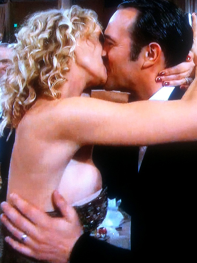 Nu s-a vazut pe covorul rosu, dar s-a vazut la ceremonie. Actrita care a aratat prea mult. FOTO