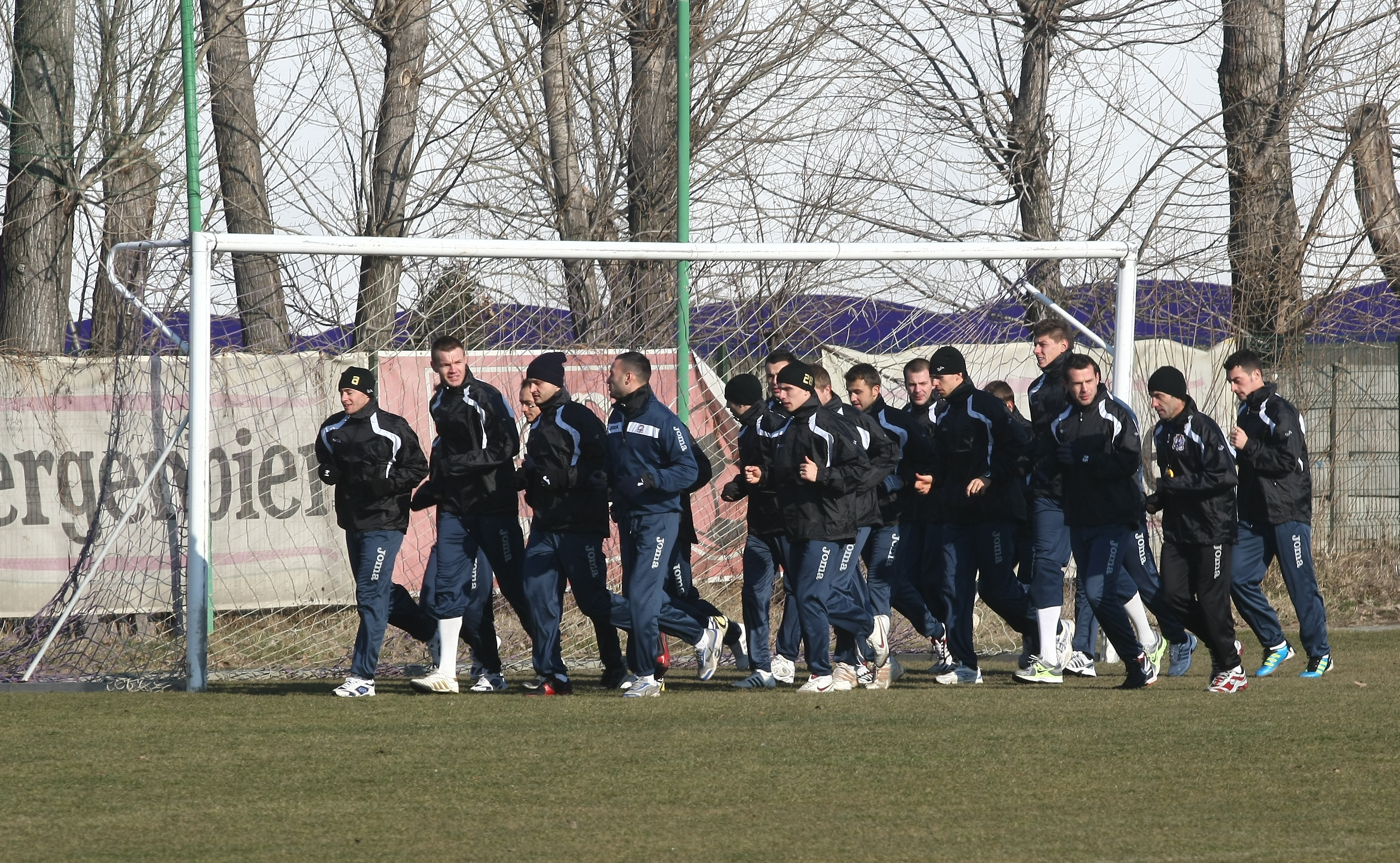 Poli Timisoara pleaca in tarile calde