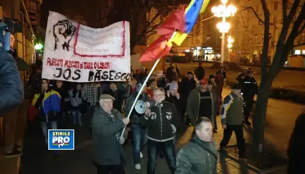 Protestul din Timisoara s-a incheiat fara niciun incident, dupa ce 400 de oameni au fost in strada