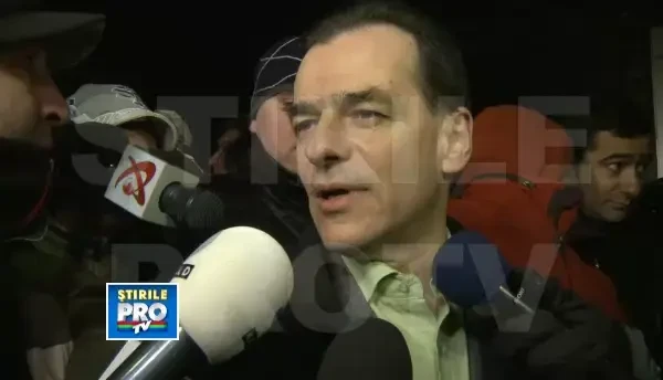 Ludovic Orban, injurat in Piata Universitatii.