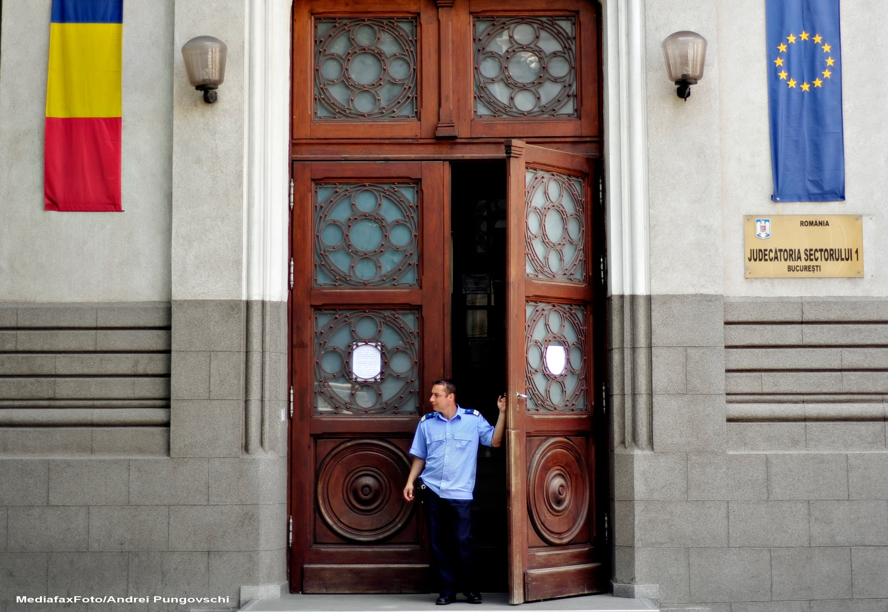 Fiul presedintelui AVAS a fost condamnat la 3 ani si 6 luni de detentie pentru detinere de DROGURI