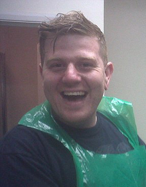 “Cum poate un om sa fie atat de bolnav?” Ce au vazut doi copii intr-un telefon mobil gasit in canal