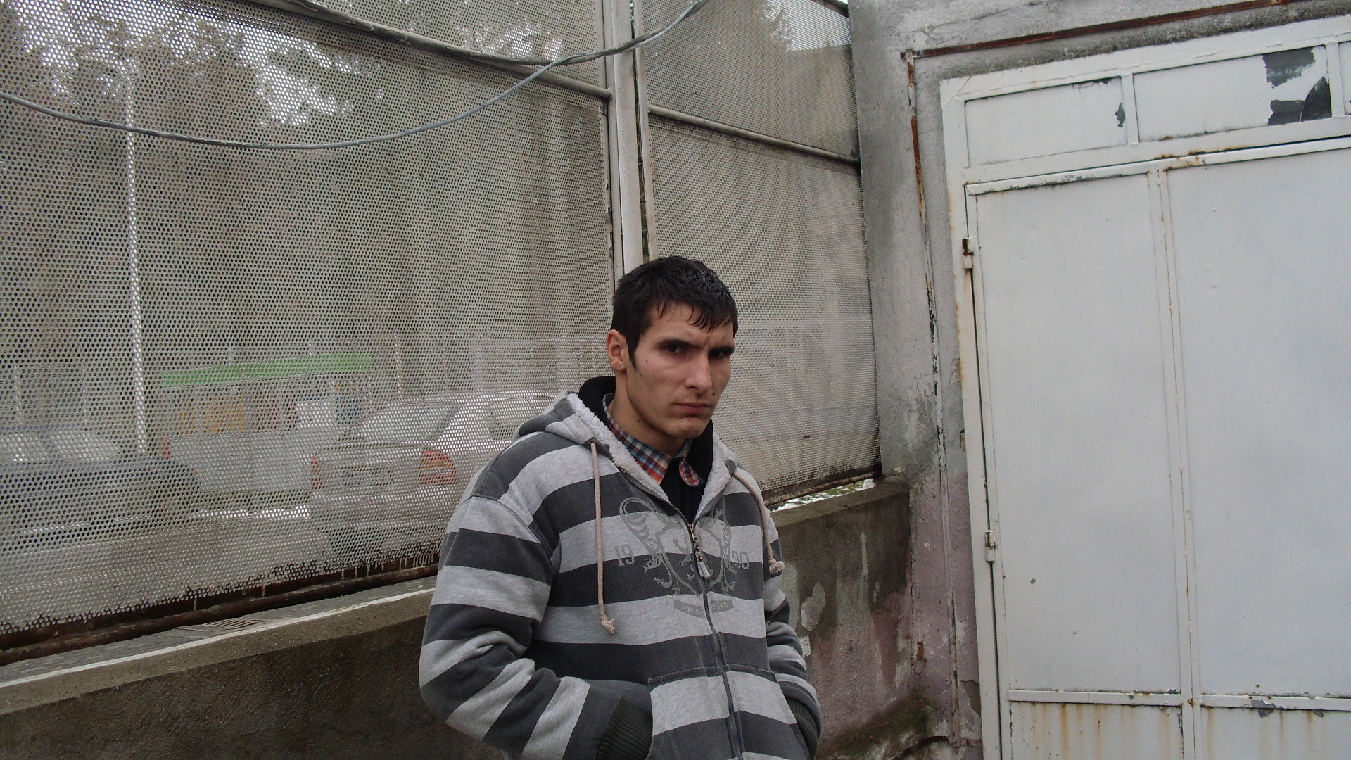 Talhar in tren. A furat un telefon mobil si bani, pe care i-a cheltuit la jocuri de noroc