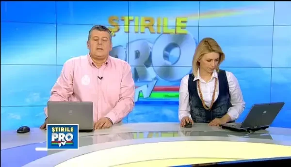 VIDEO. Interventia perfecta a jandarmilor. Cum a fost curatata Piata Universitatii de suporteri