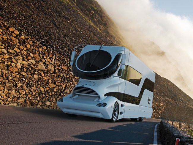 “Palatul cu motor” sau cum arata casa, masina si iahtul 3 in 1, de doar 3 mil. dolari GALERIE FOTO