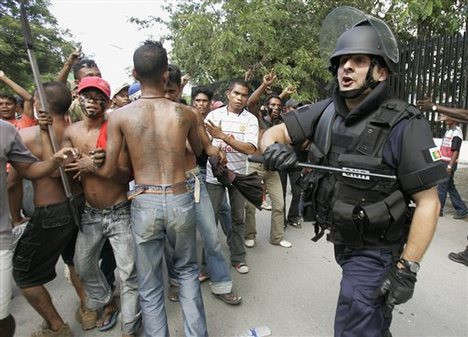 Lupte de strada in Lisabona.Portughezii au scandat lozinci impotriva FMI si Bancii Centrale Europene