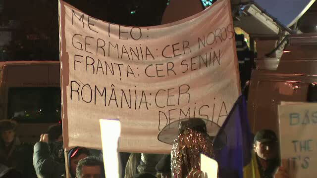 "Prognoza meteo. Germania: Cer noros, Romania: Cer demisia". Cele mai inventive pancarte din Piata