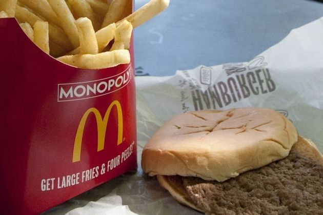 McDonald’s deschide in India, unde vacile sunt sfinte, primele restaurante vegetariene ale grupului