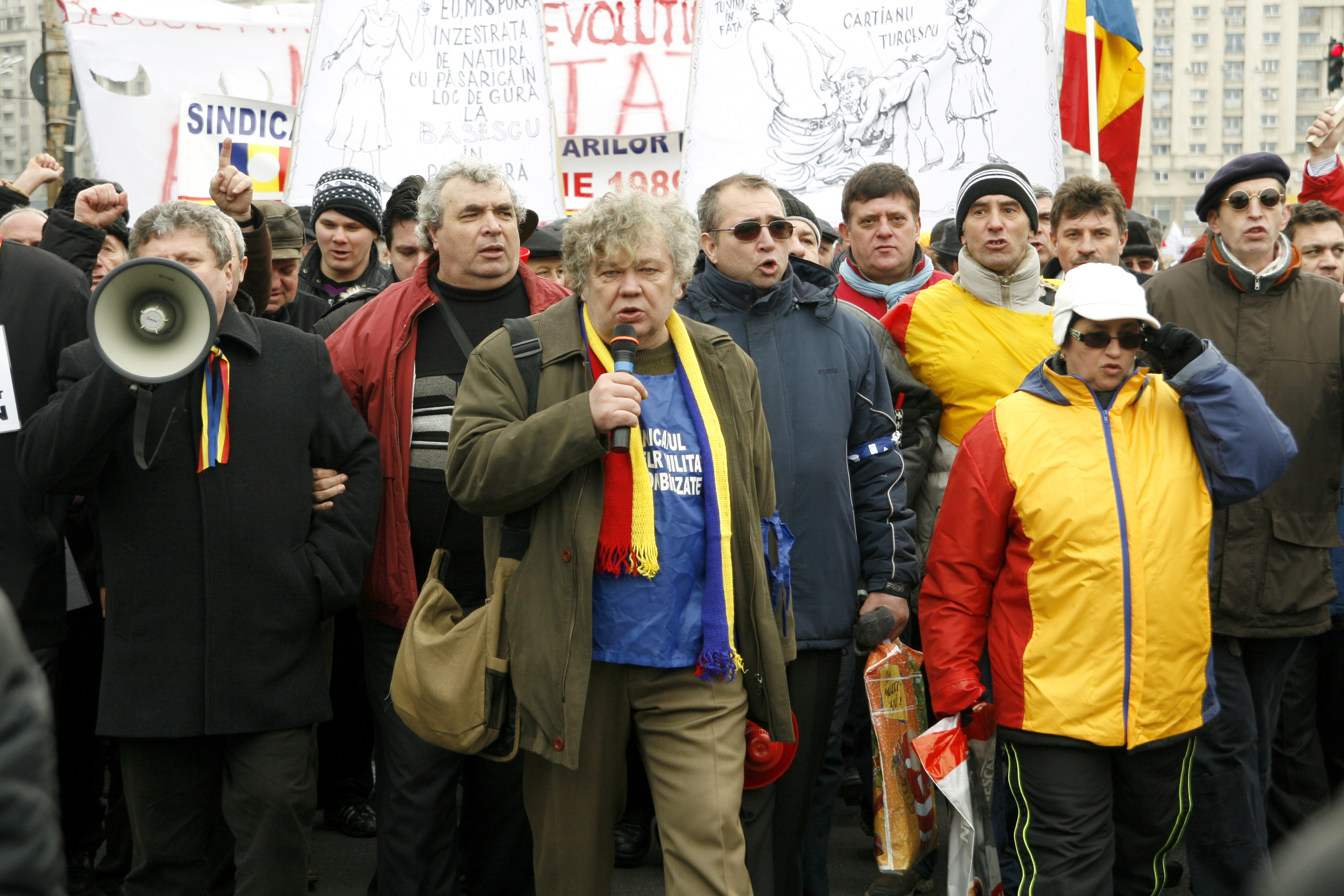 Doar 500 de protestatari sunt asteptati azi in fata prefecturii din Cluj