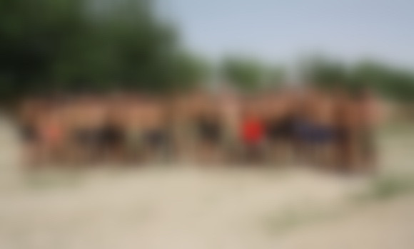 Detaliul din imagine care a scandalizat o tara intreaga. Ce arata un militar in fotografia de grup