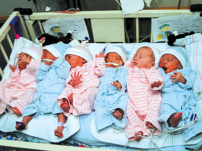 Declaratia socanta a unei femei care a aflat ca va aduce pe lume sextupleti