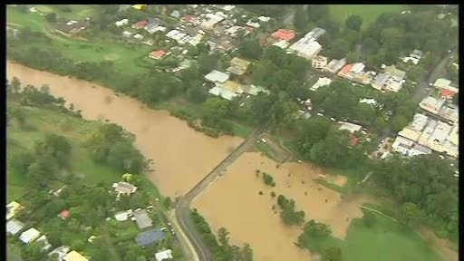 Evacuari in masa in estul Australiei. Mii de oameni goniti din case de inundatii devastatoare