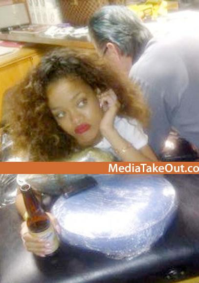 "Fata asta si-a pierdut mintile". O pozitie in care nu a mai fost surprinsa Rihanna pana acum