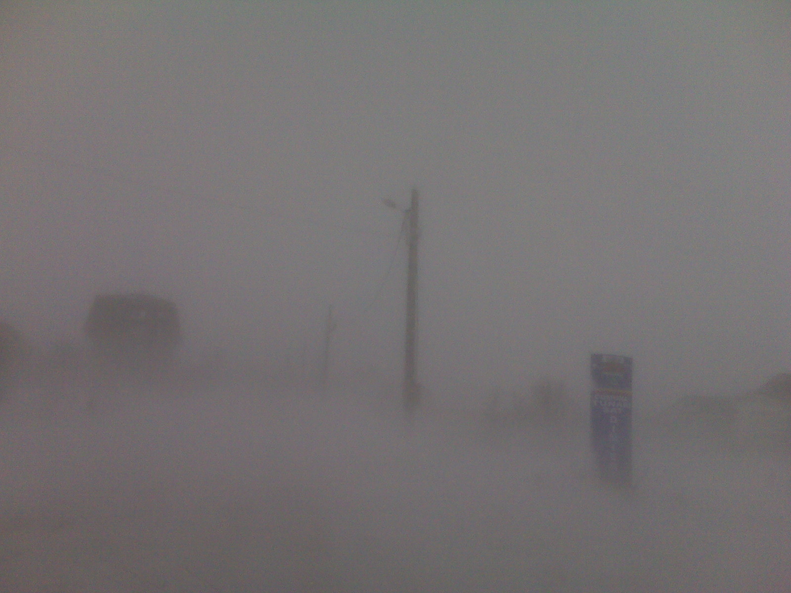 Imagini de GROAZA trimise de oamenii blocati in nameti. Sinistrati pe autostrazi. VIDEO si FOTO