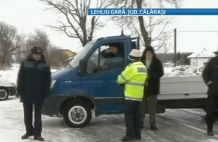 Drumul care face legatura intre Bucuresti si Calarasi a fost deblocat. Zeci de masini, abandonate