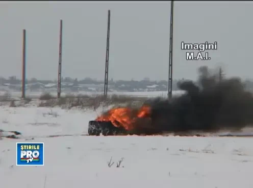 Doua femei care au nascut acasa, duse la spital de un elicopter MAI. VIDEO cu operatiunea de salvare