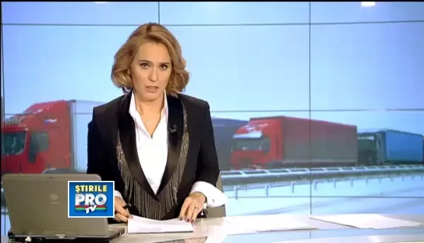 Fie iarna cat de grea, soferii de TIR trec lejer peste crivat. Dotarile unei