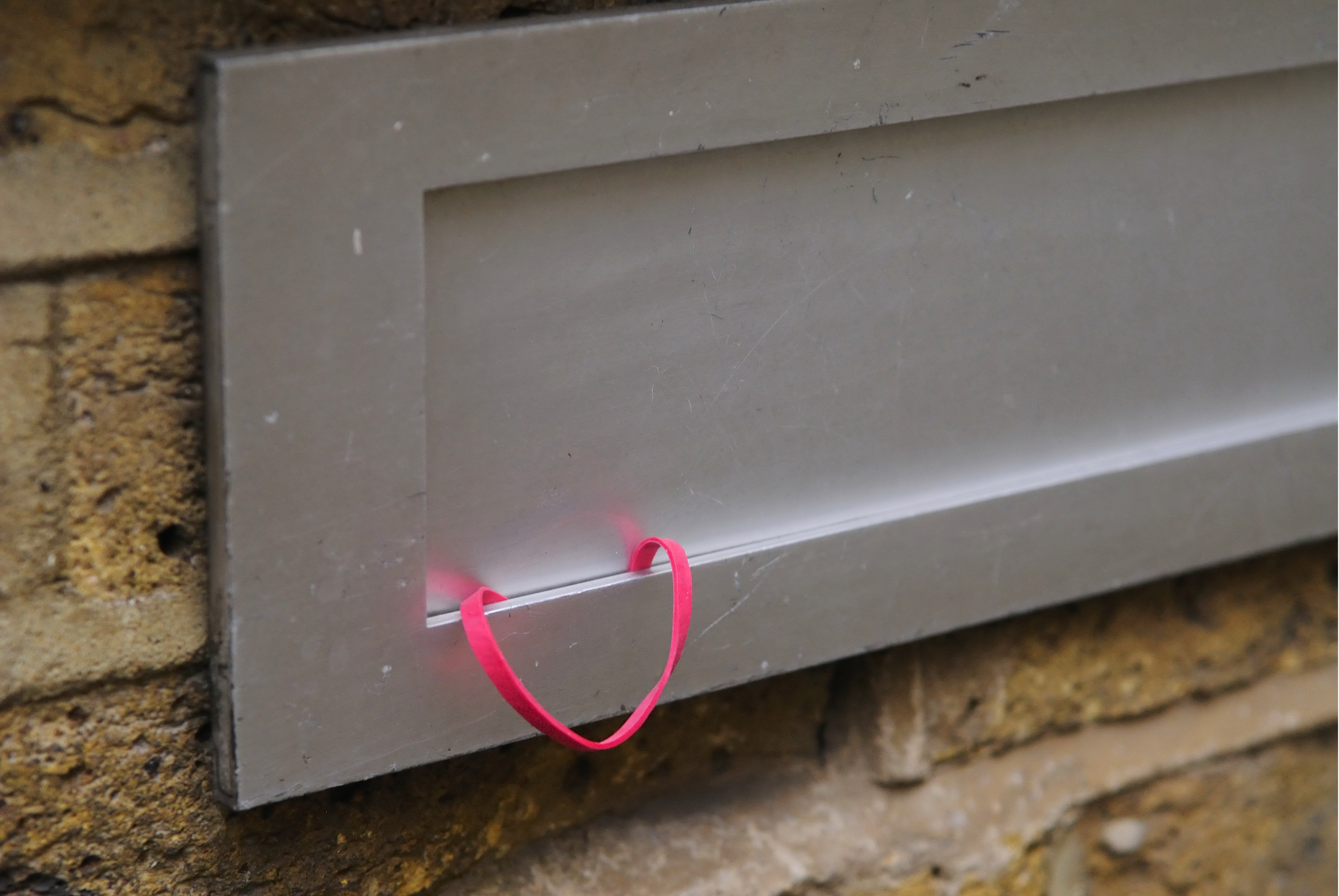 Imaginile care arata ca lumea adopta un gest criminal drept normalitate. Ce au montat rusii in orase