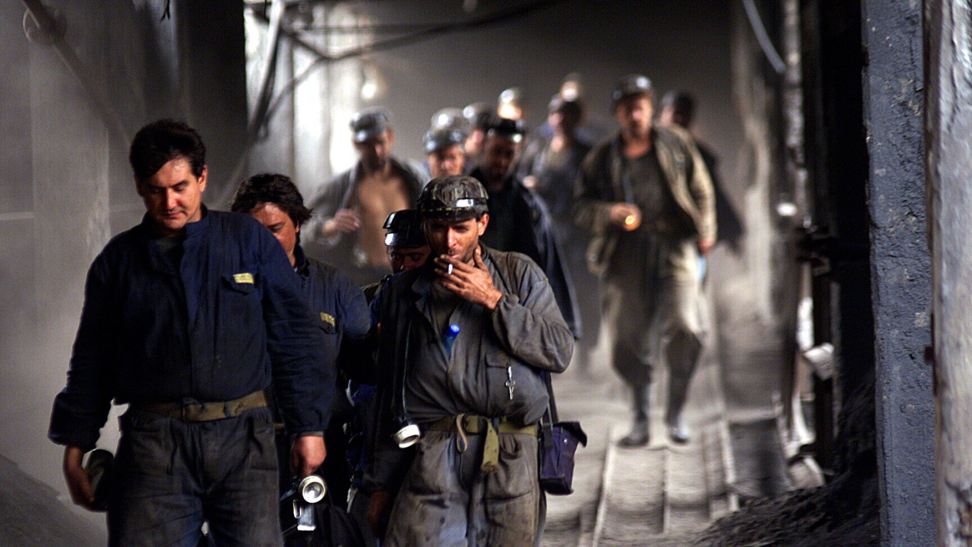 Aproape 500 de mineri din Valea Jiului, disponibilizati de la Societatea Nationala de Inchideri Mine